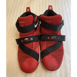 Nike Lebron Soldier IX (PS) 776472-606 SIZE 3Y RED/WHITE